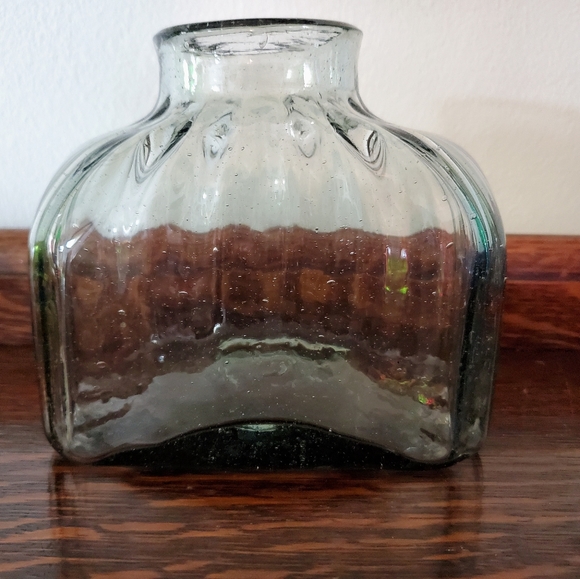 Vintage decanter w/mercury glass top - Picture 9 of 11